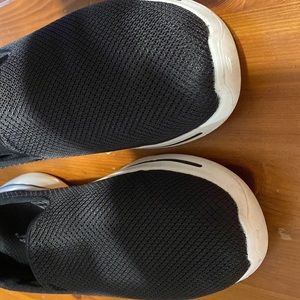 𝅺arch fit sketcher’s Ultra Go.